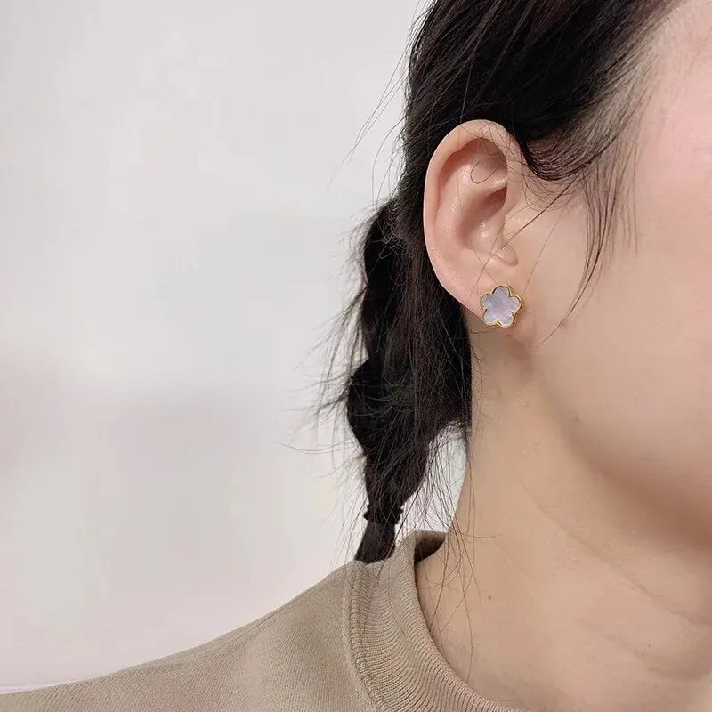 CARLIDANA New Adorable Botanical Small Earring for Ladies White Shell Insertion Oil Drip Blossom Clover 18K Gold Color Earrings