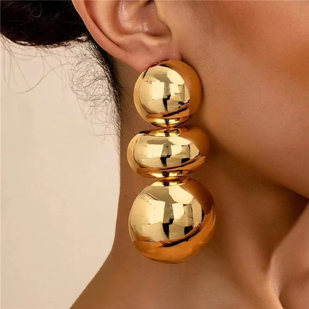 Retro Exaggerated Geometric Earrings Metal Golden Large Earrings Round Design Irregular Women Jewelry European American Style