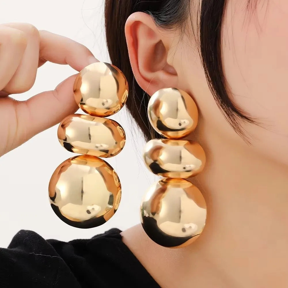 Retro Exaggerated Geometric Earrings Metal Golden Large Earrings Round Design Irregular Women Jewelry European American Style