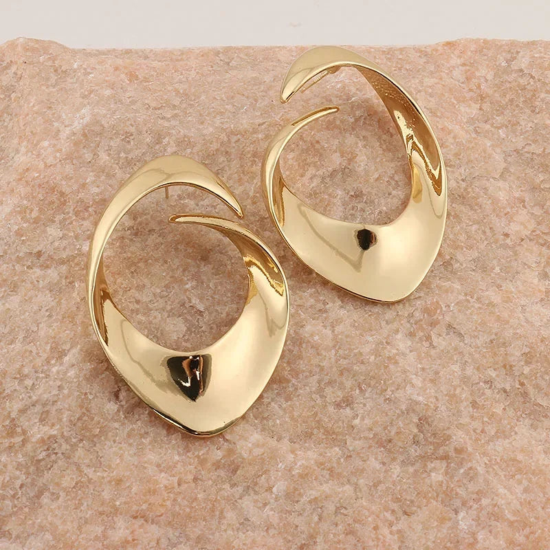 Modern Jewelry European and American Design Metal Geometric Irregular Earrings For Women Party Gifts Exaggerative Accessories