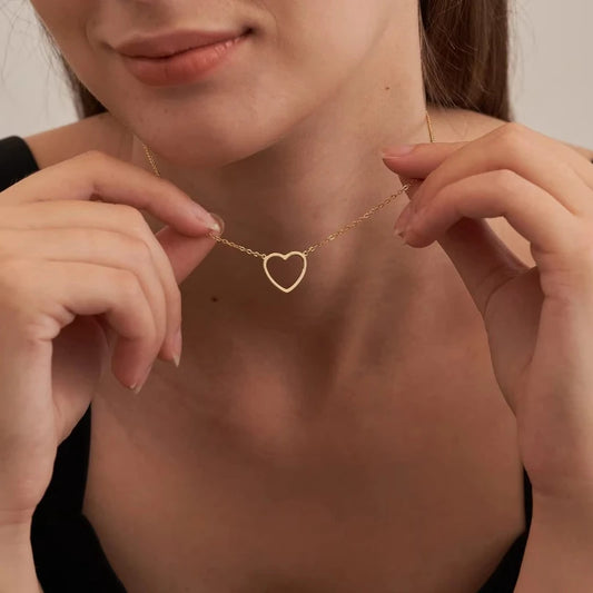 Hollow Love Heart Pendant Necklaces Stainless Steel Necklace Minimalist Valentine's Day Jewelry Gift for Women Men Couple