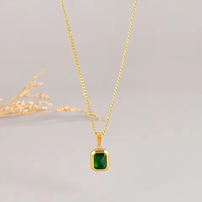 New Style Retro Alloy Square Emerald Zircon Geometric Square Pendant Necklace For Women Girls Charm Temperament Jewelry Gift