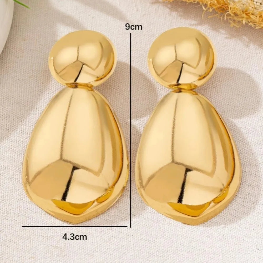 Retro Exaggerated Geometric Earrings Metal Golden Large Earrings Round Design Irregular Women Jewelry European American Style