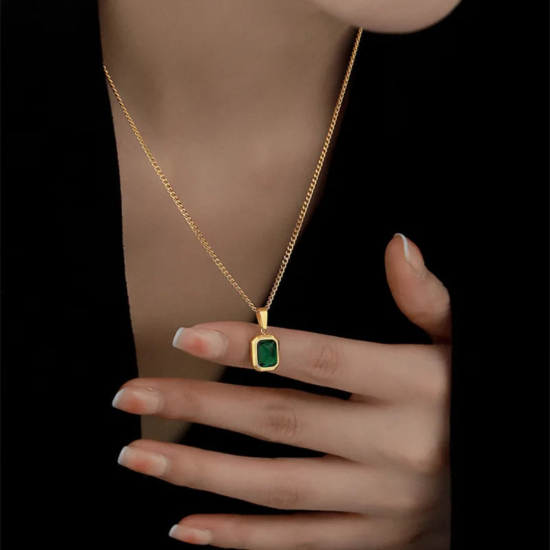 New Style Retro Alloy Square Emerald Zircon Geometric Square Pendant Necklace For Women Girls Charm Temperament Jewelry Gift