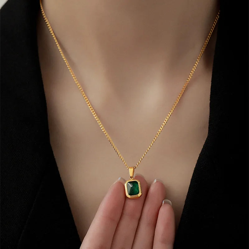 New Style Retro Alloy Square Emerald Zircon Geometric Square Pendant Necklace For Women Girls Charm Temperament Jewelry Gift