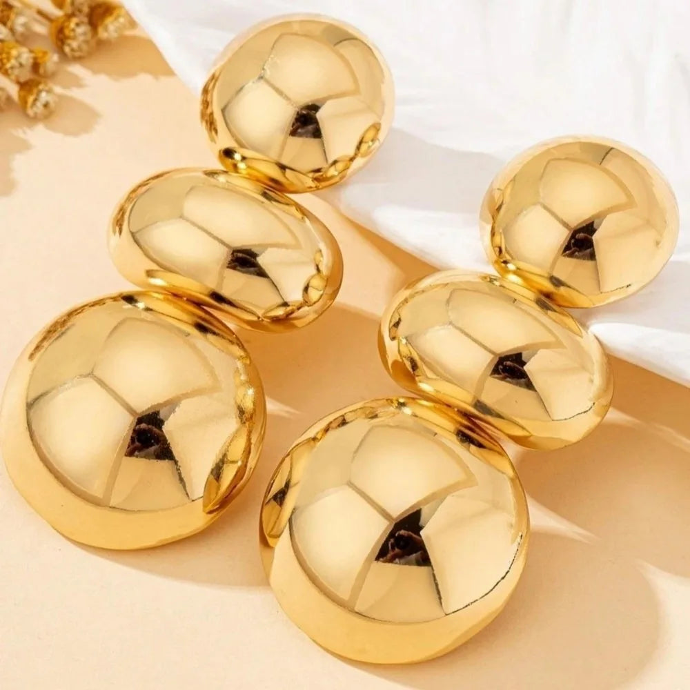 Retro Exaggerated Geometric Earrings Metal Golden Large Earrings Round Design Irregular Women Jewelry European American Style