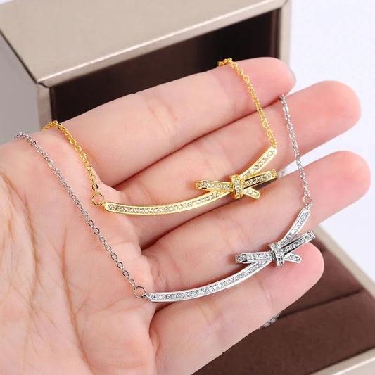 Exquisite Luxury Women 925 Silver Plated Necklace Elegant Bow Full Smile Zircon Clavicle Sweater Chain Women Necklace