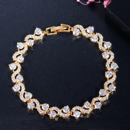 Shiny Teardrop Shape Zircon Crystal Tennis Bracelet for Women Fashion Elegant Banquet Party High Jewelry Girls Gift