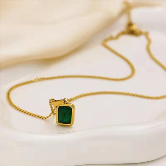 New Style Retro Alloy Square Emerald Zircon Geometric Square Pendant Necklace For Women Girls Charm Temperament Jewelry Gift