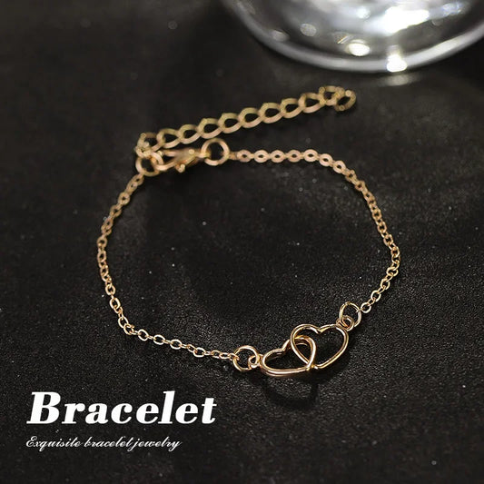 Lightweight Hollow Heart Interlocking Bracelet Women's Minimalist Trendy Style Simple Design Heart Shaped Bracelet for Ladies