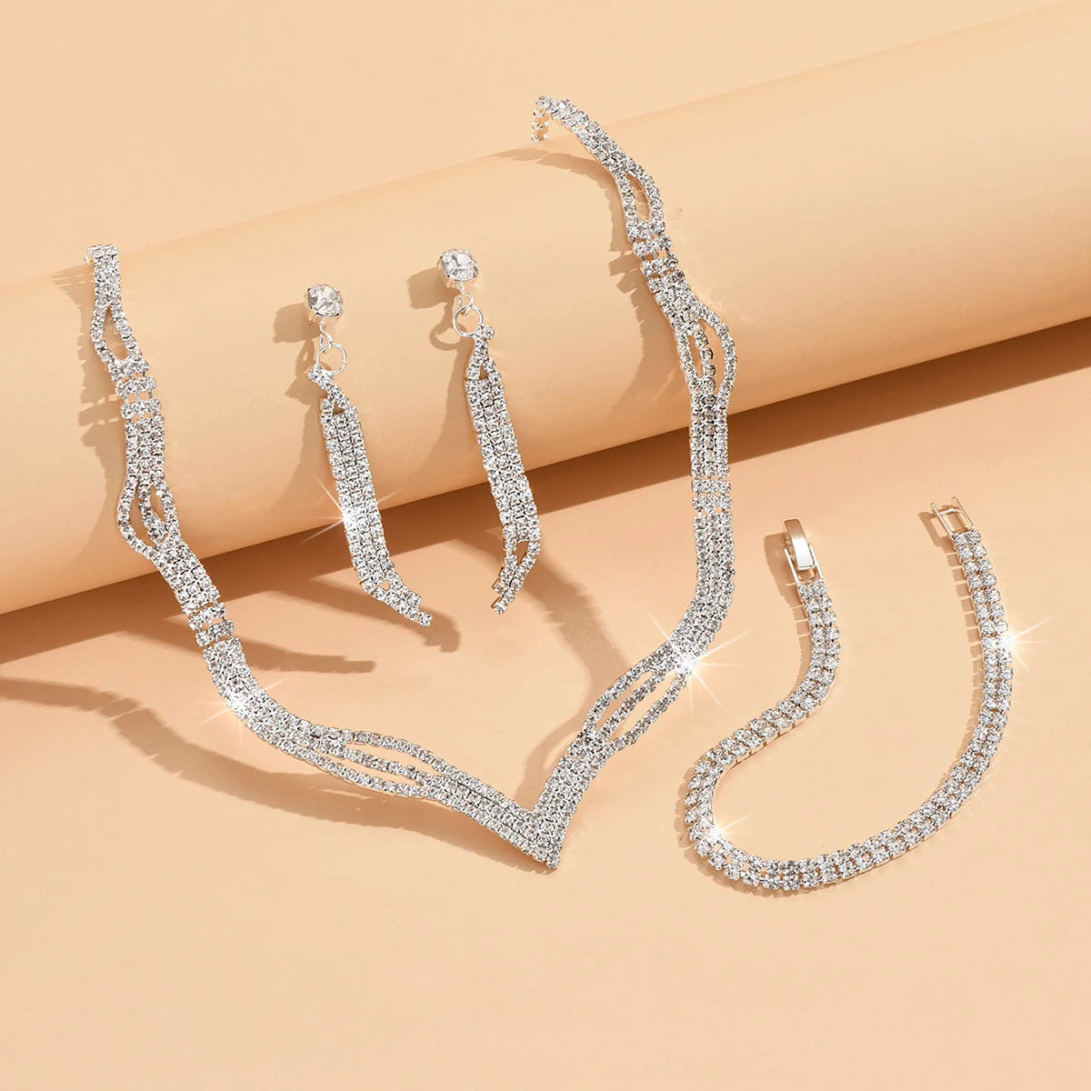 4PC Women's Fashion Copper Inlaid Diamond Claw Chain Cone Necklace Earrings Bracelet Set Wedding Party Festival Gift