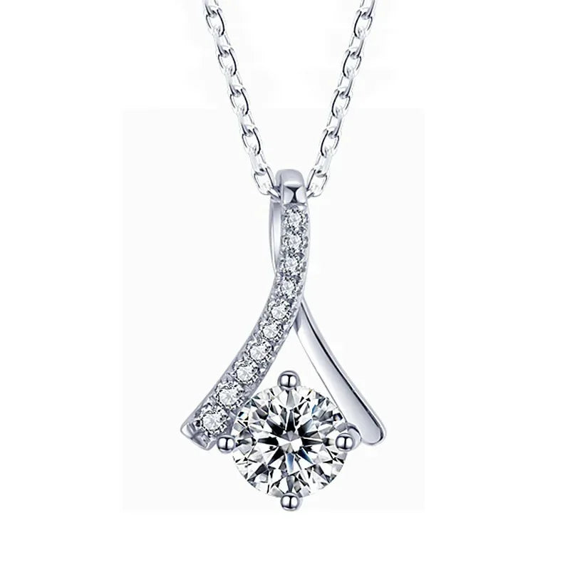 New High end Geometric Design Love Cube Zirconia Necklace with Sparkling Zirconia Jewelry Elegant Daily Accessories Wholesale